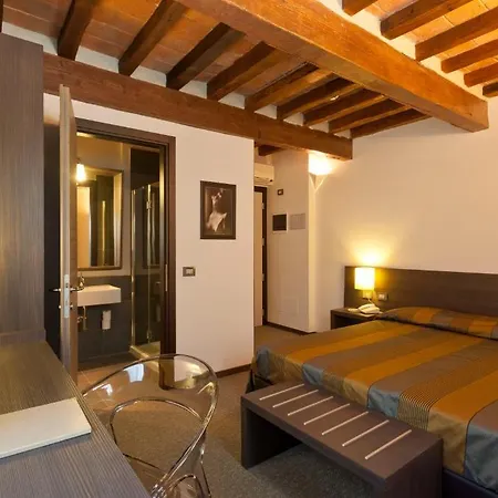 Sant'ambrogio Мини-отель 3*