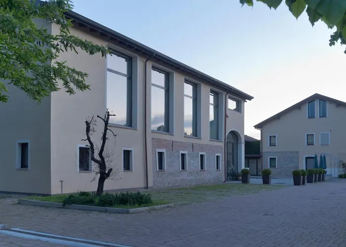 Inn Sant'ambrogio 3*